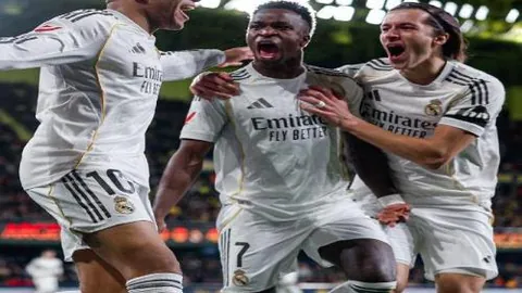 申花于汉超长射破门，追平比分